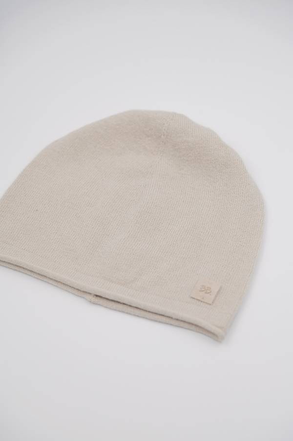 BAMBOOM BERRETTINO CON BORDO A RULLINO SAND