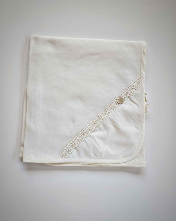 BABYGI QUADRATO BEIGE CON PIZZO 67X67