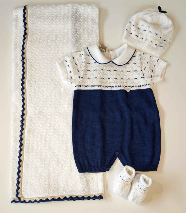 MARLù EK58 SET NASCITA PAGLIACCETTO 0-3MESI +COPERTA+CAPPELLO+SCARPINA FILO BIANCO/BLU SABBIA/BIANCO