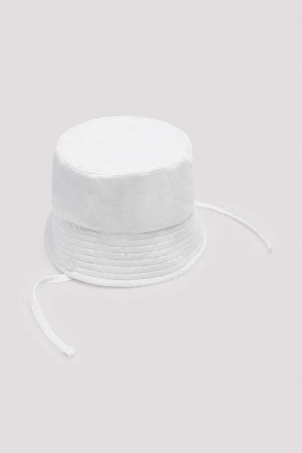 YSABEL MORA CAPPELLO SPIAGGIA BIANCO