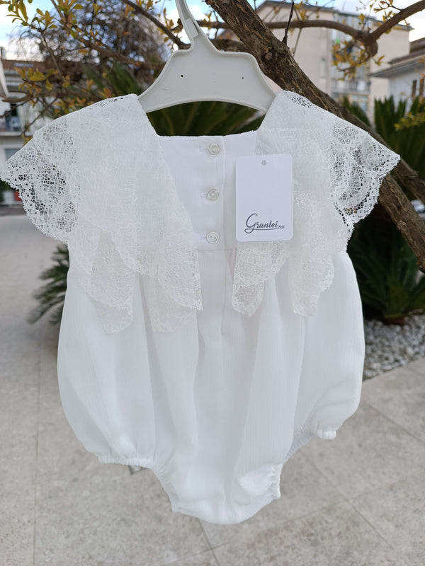 GRANLEI PAGLIACCETTO BIANCO CON TOP PIZZO E FIOCCO ROSA