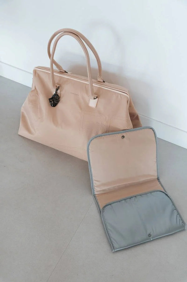 Weekend Bag in recycled Eco-Leather -Waterproof Inner - zip closure -with hangers - changing mat included -40 x 55 x 35cm