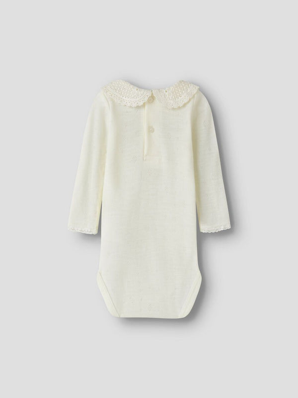 NAME IT BODY pura lana merino con colletto pizzo snow white