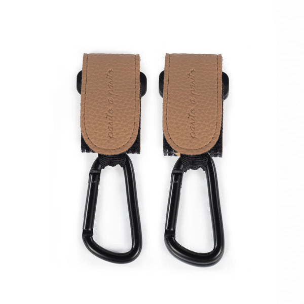 PASITO A PASITO SET DI 2 GANCI PER PASSEGGINO ICON CARAMEL