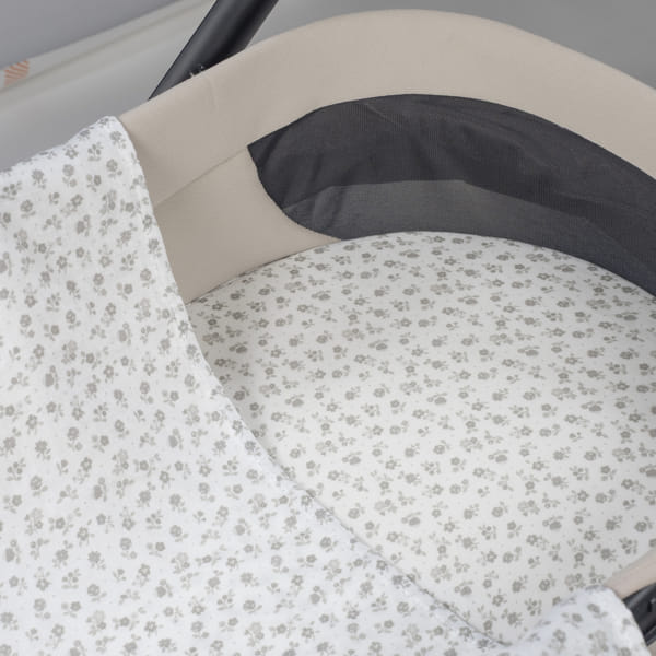 PASITO A PASITO LENZUOLO CON ANGOLI PER NAVICELLA + MUSSOLA LITTLE BLOOM FIORI GRIGIO